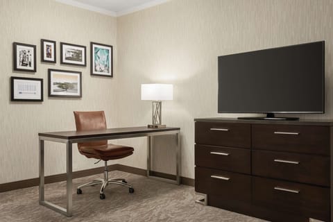 In-room safe, desk, laptop workspace, iron/ironing board