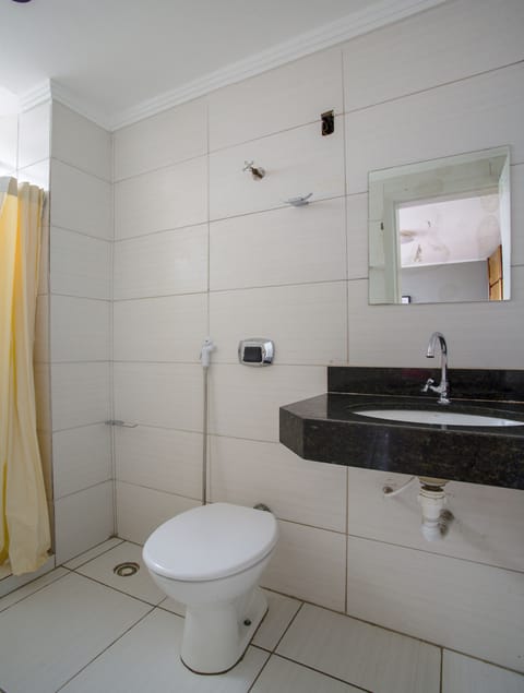 Double Room | Bathroom | Shower, towels