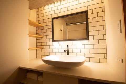 Dining Suite | Bathroom sink