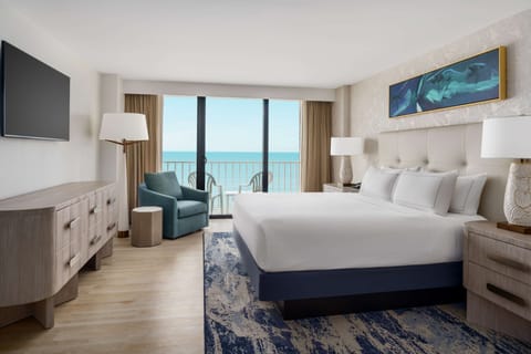 Junior Suite, 1 King Bed, Balcony (Gulf View) | Premium bedding, down comforters, pillowtop beds, in-room safe