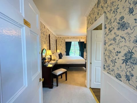 Design Double Room, 1 King Bed | Premium bedding, pillowtop beds, individually decorated
