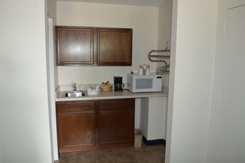 Fridge, microwave, coffee/tea maker