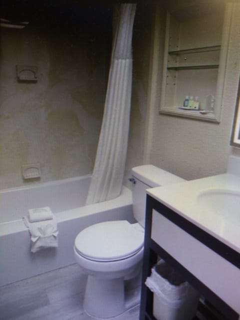 Room, 2 Double Beds, Accessible, Non Smoking | Desk, iron/ironing board, free cribs/infant beds, rollaway beds