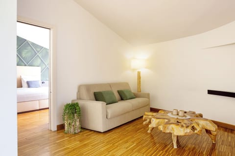 Astoria Suite | Minibar, in-room safe, soundproofing, free WiFi