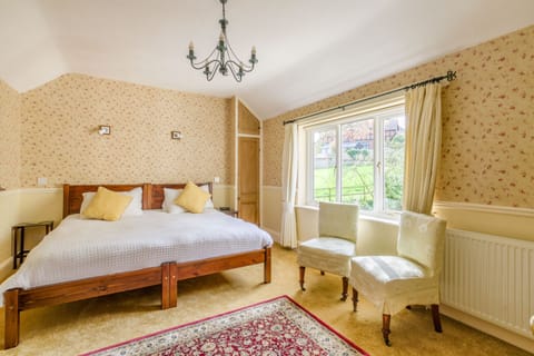 Double or Twin Room | Iron/ironing board, free WiFi