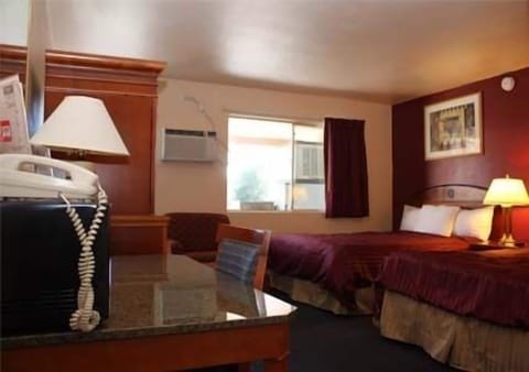 Standard Room, 2 Queen Beds | In-room business center