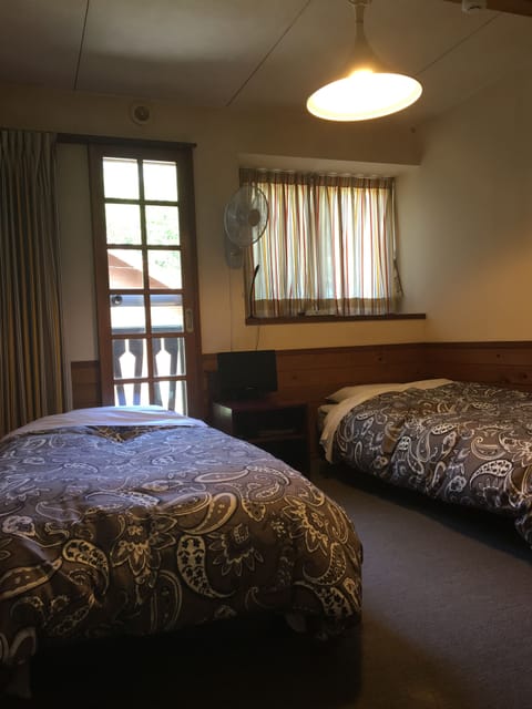 Standard Twin Room, Shared Bathroom (For 2 people) | Free WiFi