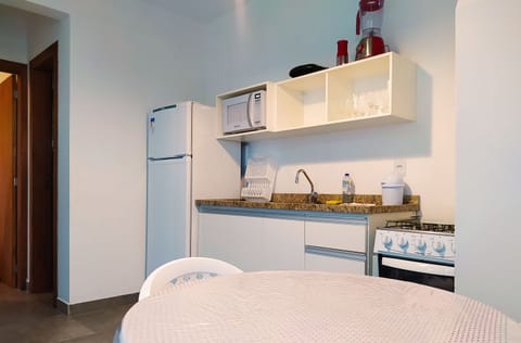 Family Apartment | Private kitchen | Mini-fridge, microwave, electric kettle, toaster