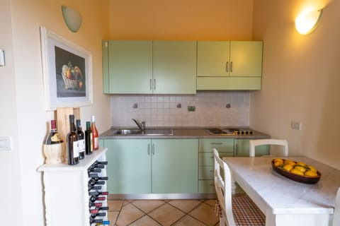 Classic Duplex | Frette Italian sheets, in-room safe, soundproofing, free WiFi