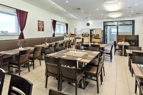 Daily buffet breakfast (EUR 20 per person)