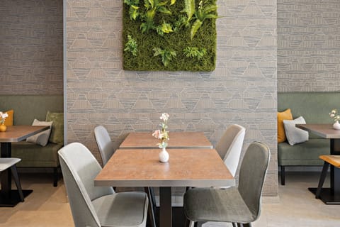 Daily buffet breakfast (EUR 16 per person)