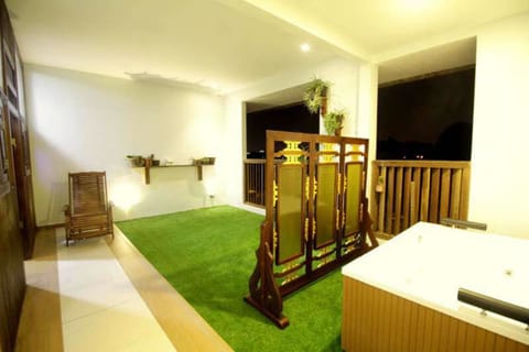 House (3 Bedroom and 1 Master Bedroom) | Iron/ironing board, free WiFi