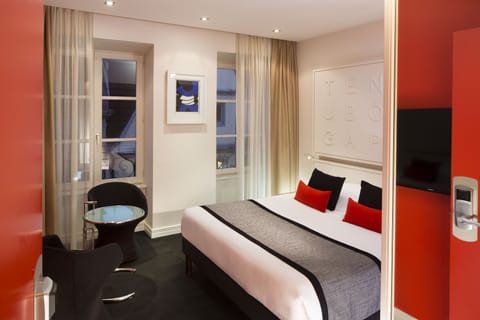 Superior Double Room | Premium bedding, minibar, in-room safe, individually decorated