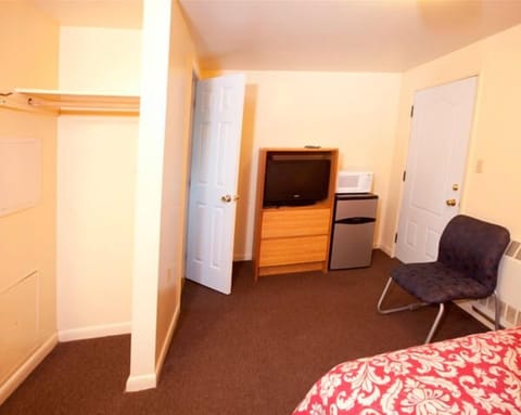 Standard Single Room, 1 Double Bed | Desk, free WiFi, bed sheets