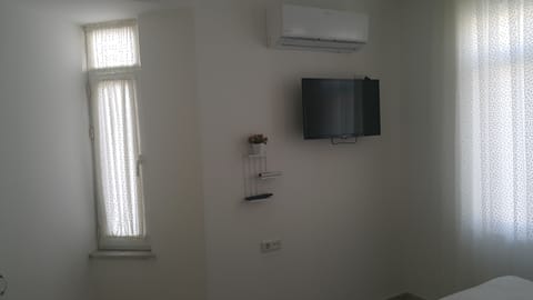 Business Apartment, 1 Bedroom, Garden View | Free WiFi