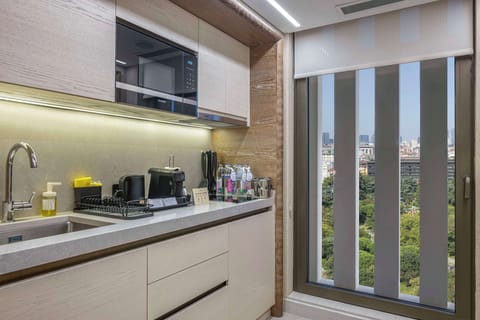 Executive Bosphorus Suite with Kitchenette | Private kitchen | Espresso maker, coffee/tea maker, electric kettle