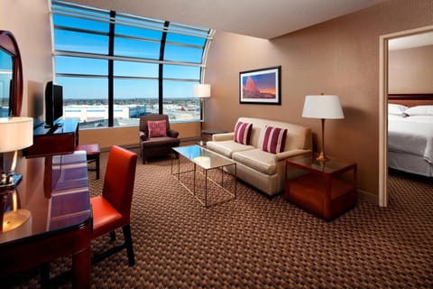 Suite, 1 Bedroom | Premium bedding, pillowtop beds, in-room safe, desk