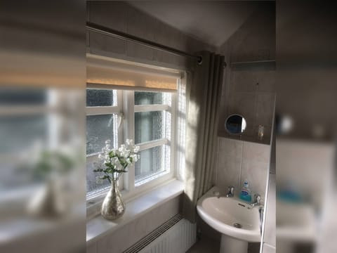 Double Room, Ensuite | Bathroom