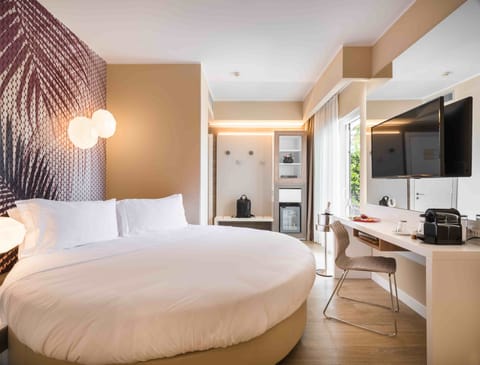 Suite, Terrace, Lake View (Jacuzzi Sweet SPA) | Premium bedding, minibar, in-room safe, desk