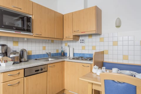 Studio Apartment | Private kitchen | Fridge, microwave, stovetop, dishwasher