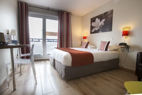 Superior Double Room | Premium bedding, Select Comfort beds, desk, soundproofing