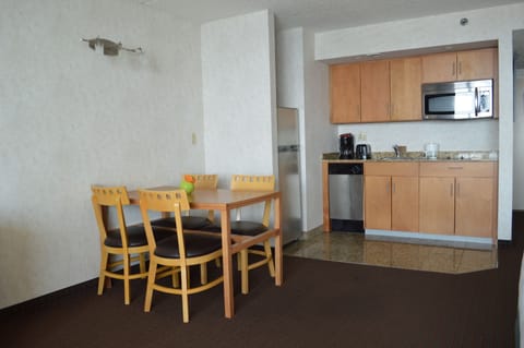 Studio Suite, 2 Double Beds, Kitchenette | Private kitchenette | Fridge, microwave, stovetop, dishwasher