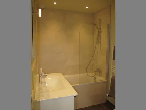 Superior Double or Twin Room, Private Bathroom (Chambre au Bois Dormant) | Bathroom | Free toiletries, hair dryer, towels, soap