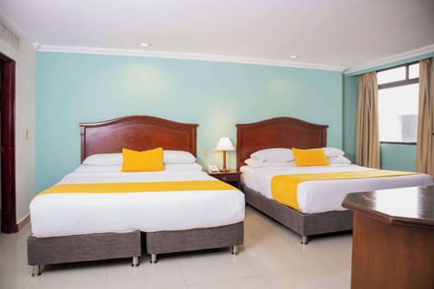 Junior Suite, Non Smoking (2 King Beds, Family Room) | Premium bedding, down comforters, minibar, in-room safe