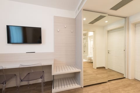 Comfort Double Room (SPA Access Included) | Minibar, in-room safe, desk, soundproofing