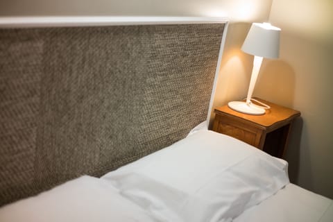 Double Room | Select Comfort beds, desk, soundproofing, free WiFi