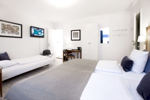 Superior Room, 1 Bedroom | Egyptian cotton sheets, premium bedding, down comforters, desk