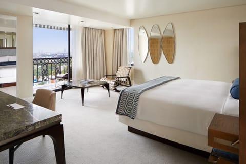 London One Bedroom Suite | Frette Italian sheets, premium bedding, down comforters, pillowtop beds