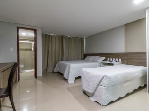 Triple Room | Minibar, bed sheets, wheelchair access