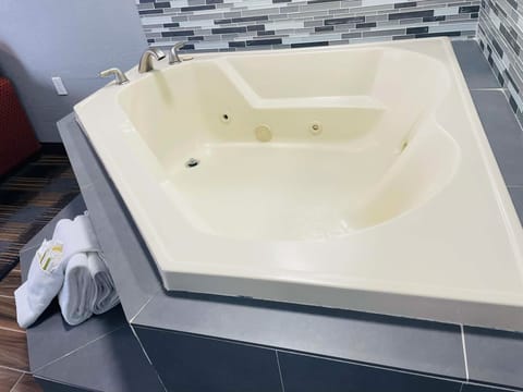 Individually furnished, blackout drapes, iron/ironing board