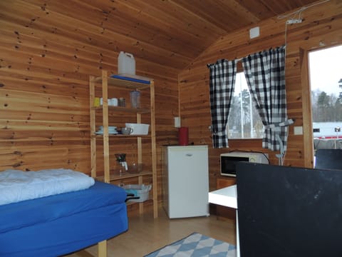 Cabin, Shared Bathroom