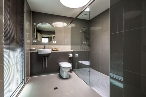 Two Bedroom Penthouse - Harbour View | Bathroom | Shower, rainfall showerhead, designer toiletries, hair dryer