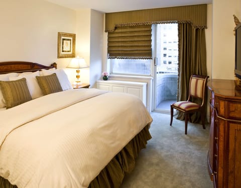 Luxury One Bedroom Suite - King Bed | Frette Italian sheets, premium bedding, down comforters, pillowtop beds