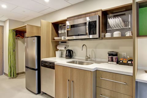 Suite, 1 Bedroom, Non Smoking | Private kitchen | Full-size fridge, microwave, stovetop, dishwasher