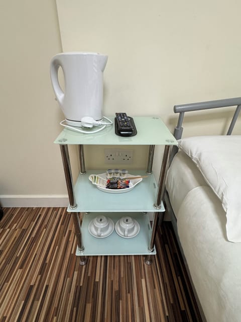 Standard Double Room, Shared Bathroom | Coffee and/or coffee maker