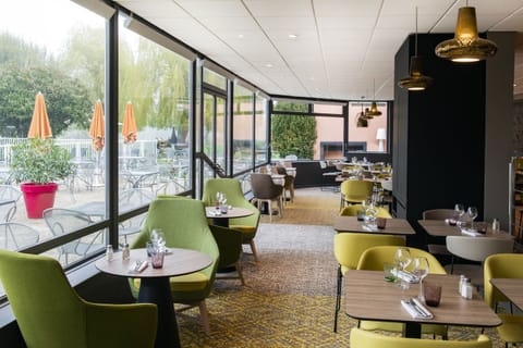 Breakfast, lunch, dinner served; French cuisine, pool views 