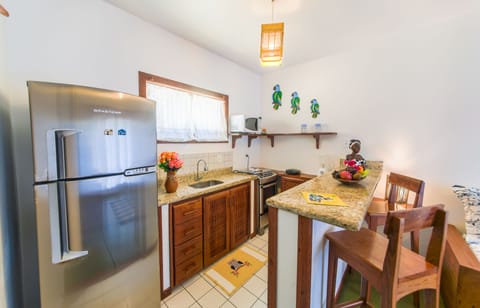 Standard Apartment, 1 Bedroom, Kitchen, Pool View | Private kitchen | Fridge, microwave, oven, stovetop