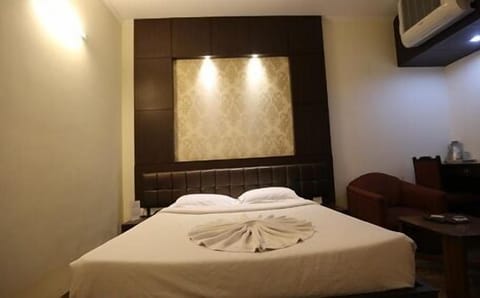 Executive Room | Premium bedding, minibar, rollaway beds