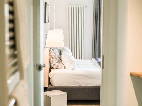 Double Room, Balcony | Premium bedding, minibar, in-room safe, desk