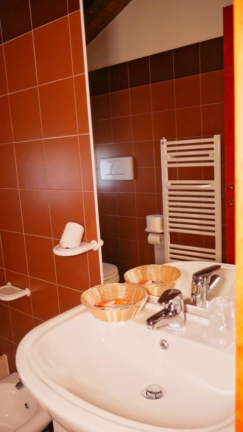 Basic Single Room, 1 Twin Bed | In-room safe, desk, blackout drapes, free WiFi