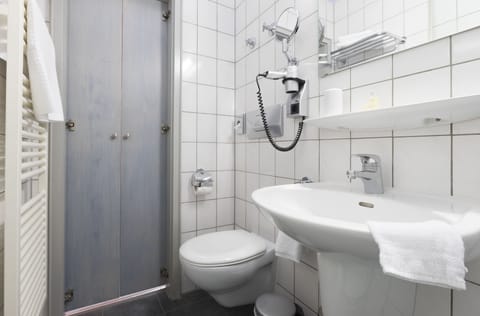 Free toiletries, hair dryer, towels, toilet paper