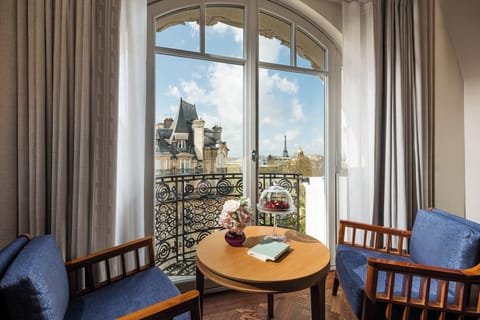 Deluxe Room, Balcony (Eiffel View) | Balcony view