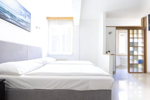 Comfort Quadruple Room | 1 bedroom, free WiFi, bed sheets