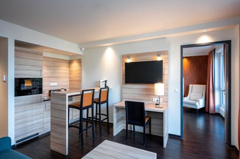 In-room safe, desk, soundproofing, iron/ironing board