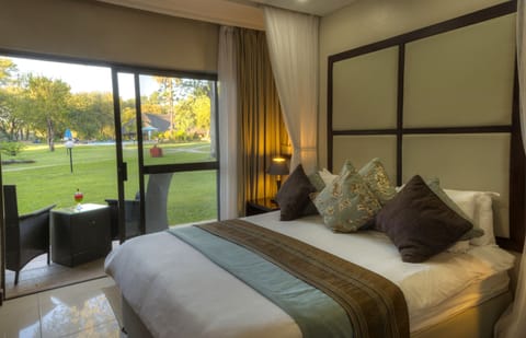 Standard Double Room - River Facing  | Premium bedding, pillowtop beds, minibar, in-room safe