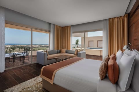 Executive Suite, Bay View (or Golf View) | Egyptian cotton sheets, minibar, in-room safe, desk